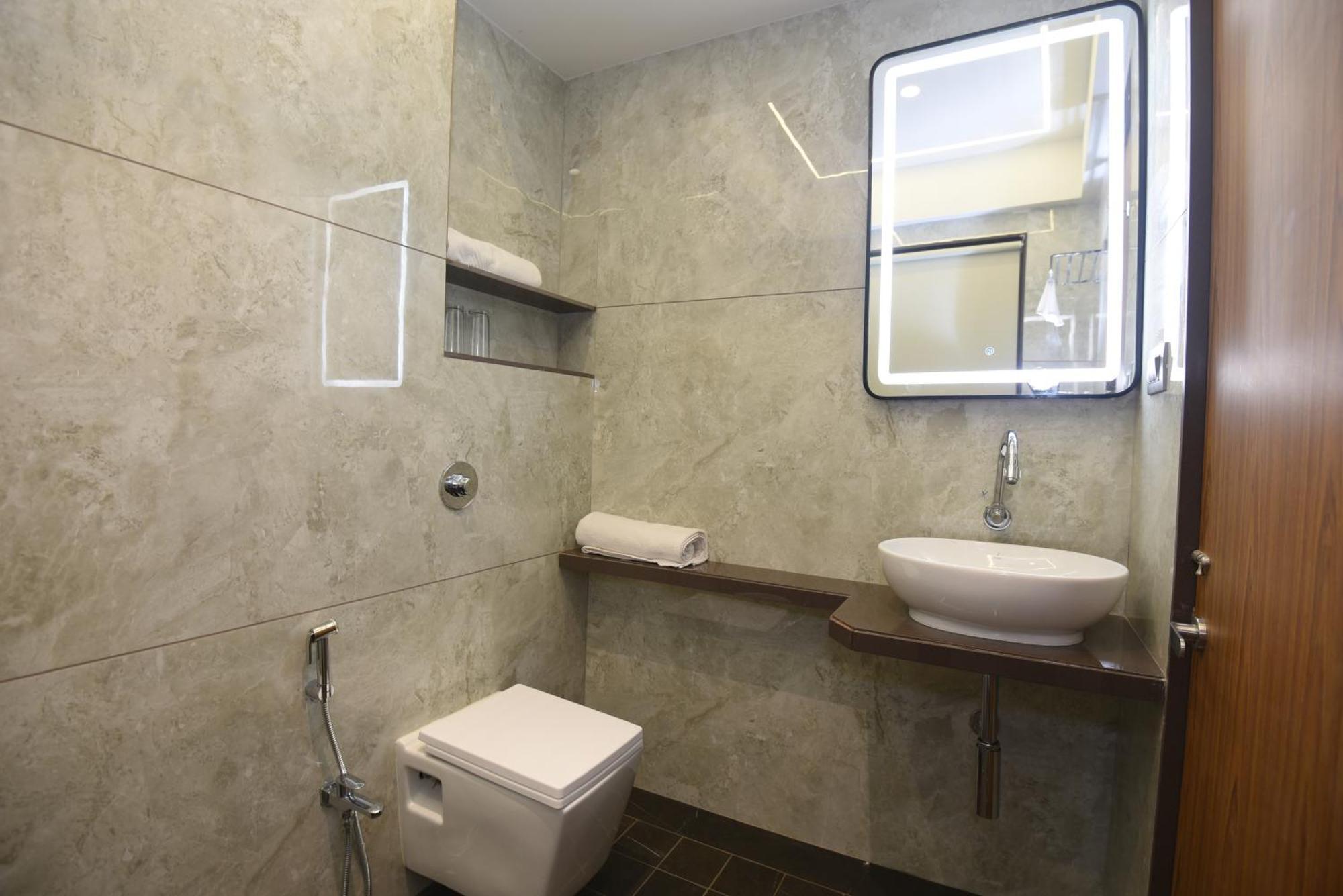 Vishnu Krupa Executive Rooms Virār Extérieur photo